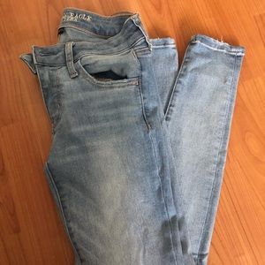 Light Wash American Eagle Jeans